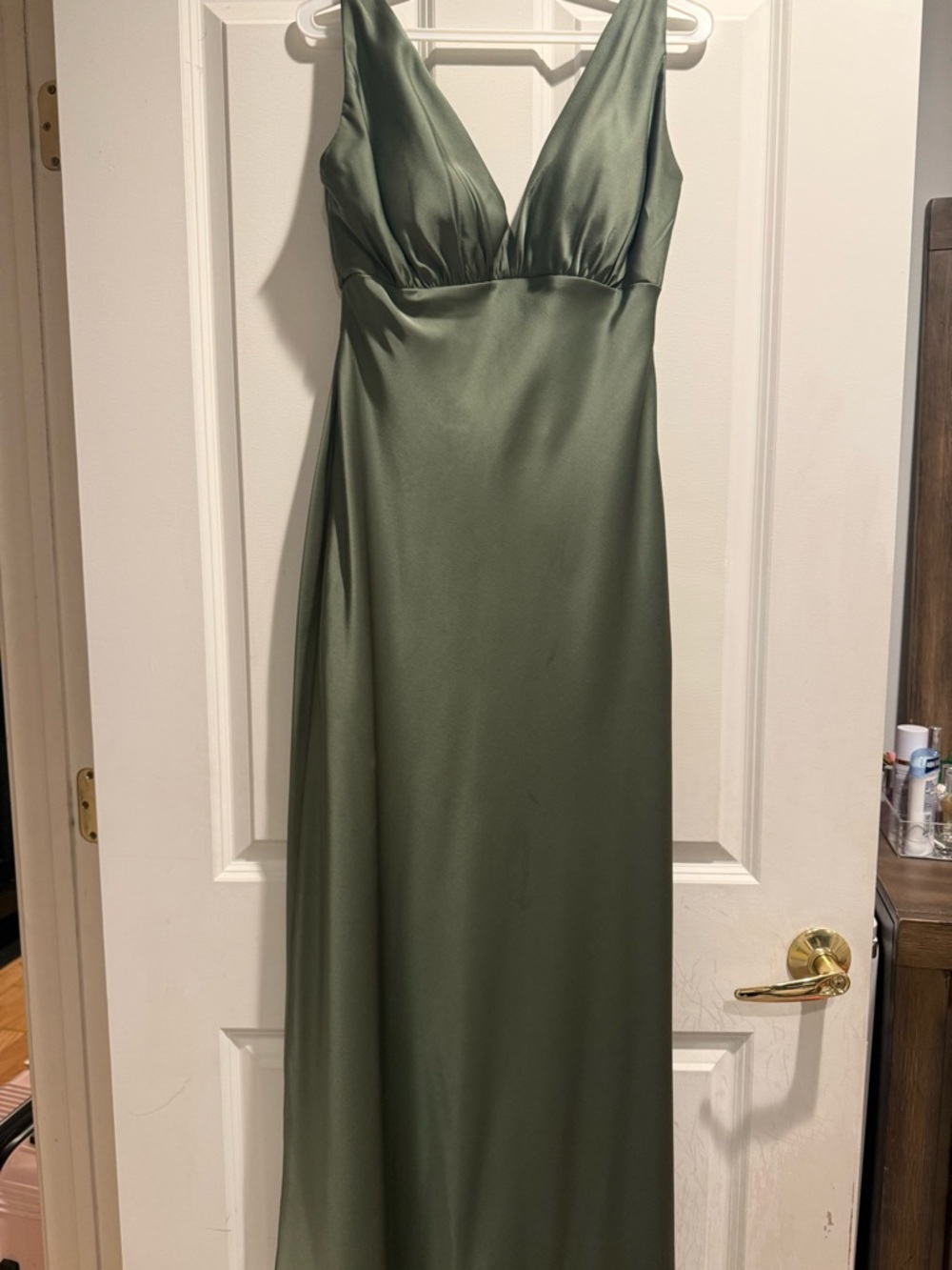 Elegant Olive Green V-Neck Satin Evening Dress